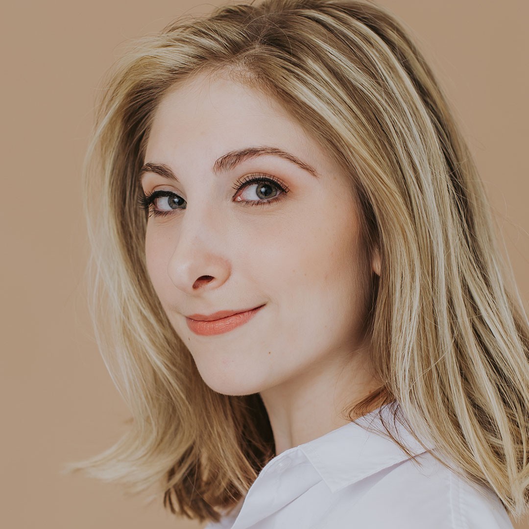 A portrait of Cassie Maurer